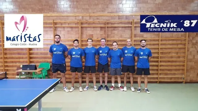 Equipo del Maristas Huelva de tenis de mesa.