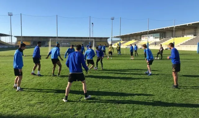Un entrenamiento de esta semana del San Roque de Lepe./ @CanalCostaTV