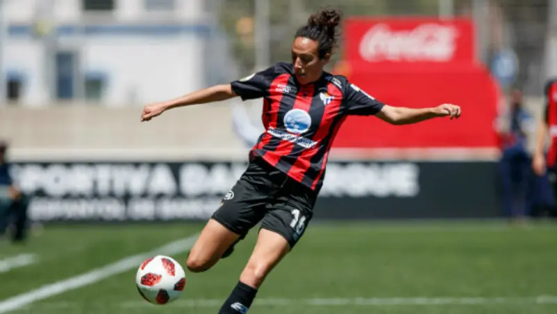 Sandra Castell&oacute;, en un lance del Espanyol-Sporting./ lfp.es
