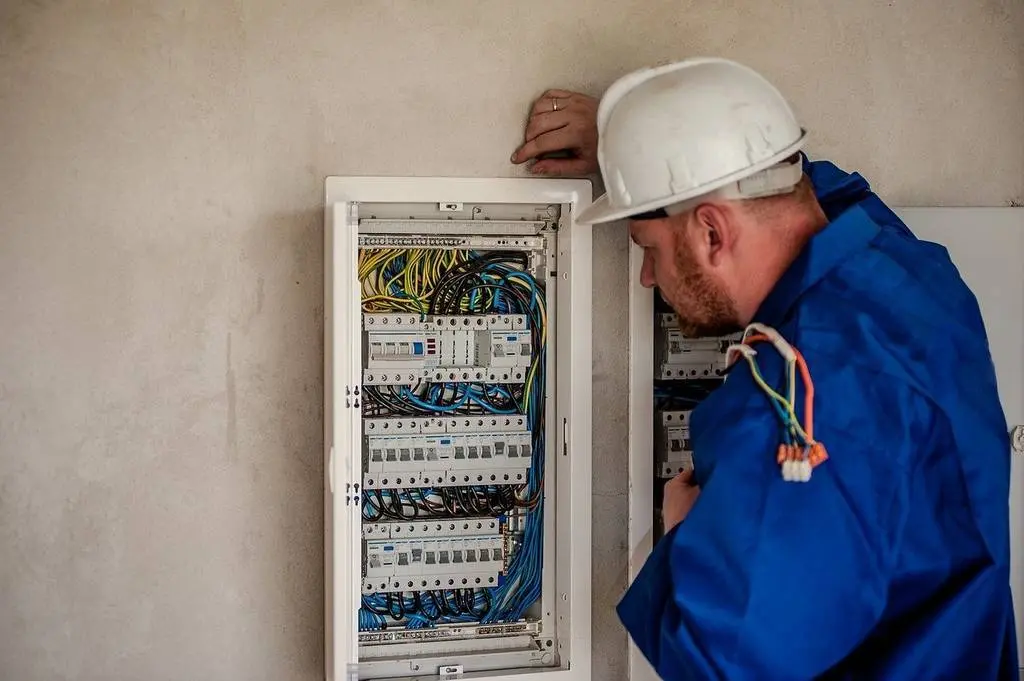 Electricista | Archivo