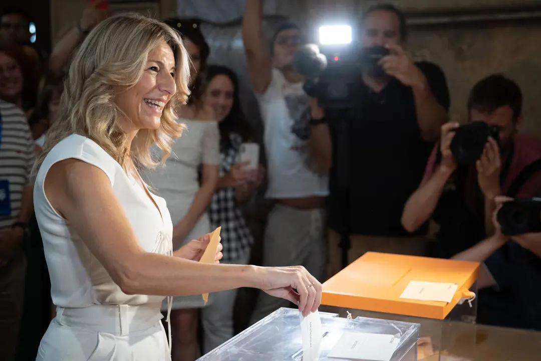 Yolanda D&iacute;az ejerce su derecho al voto