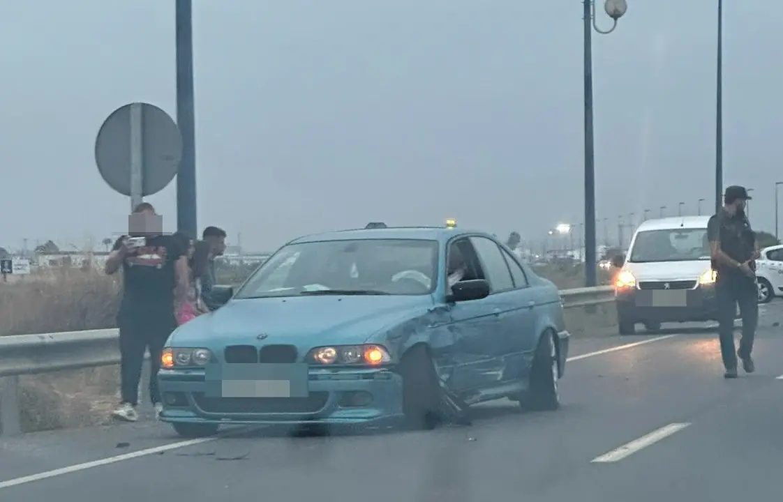 Uno de los coches implicados en el accidente