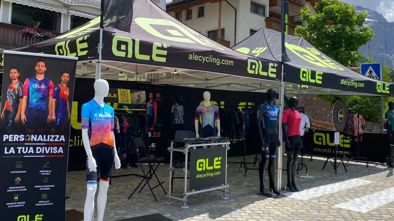Stand Al&eacute;