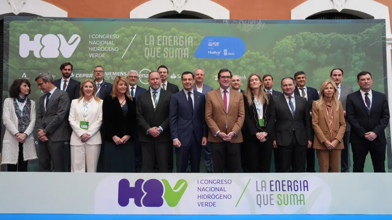 Inaugurado el I Congreso de Hidr&oacute;geno Verde por Juanma Moreno | Archivo