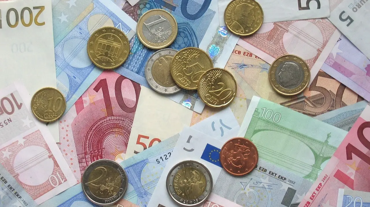 El ayamontino ten&iacute;a una deuda de m&aacute;s de 92.000 euros. Imagen de Welcome to All ! ツ en Pixabay