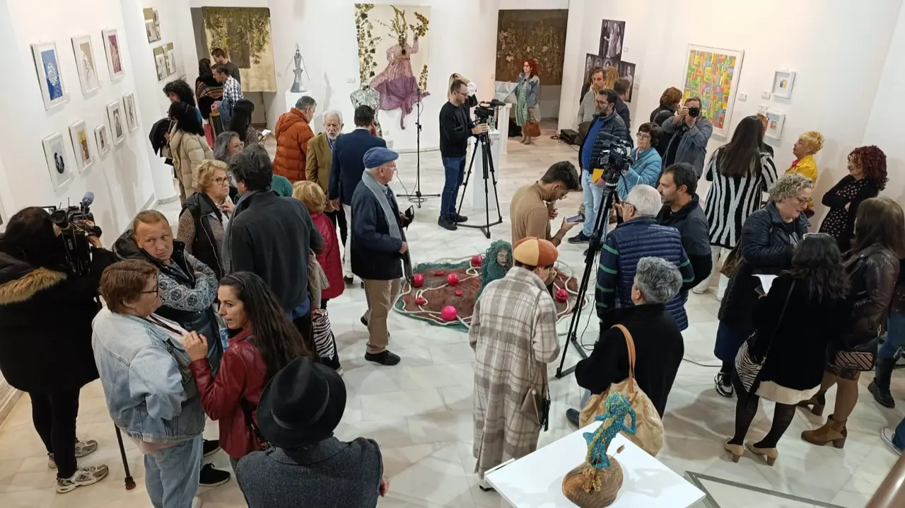 Exposici&oacute;n 'Bajo un mismo latido'