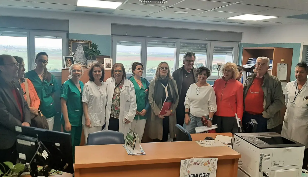 Poetas por la paz en el Hospital