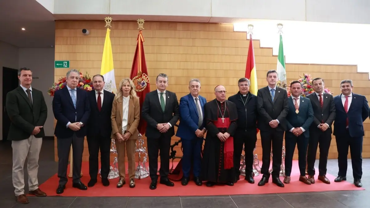 Antonio Sanz se encuentra con las Hermandades