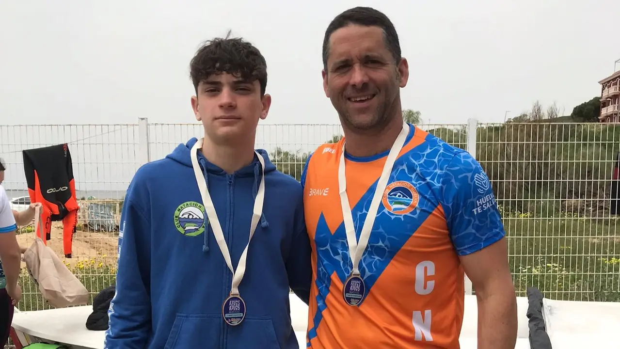 Manuel Camacho y Pepe Bayo, del Club Nataci&oacute;n Huelva
