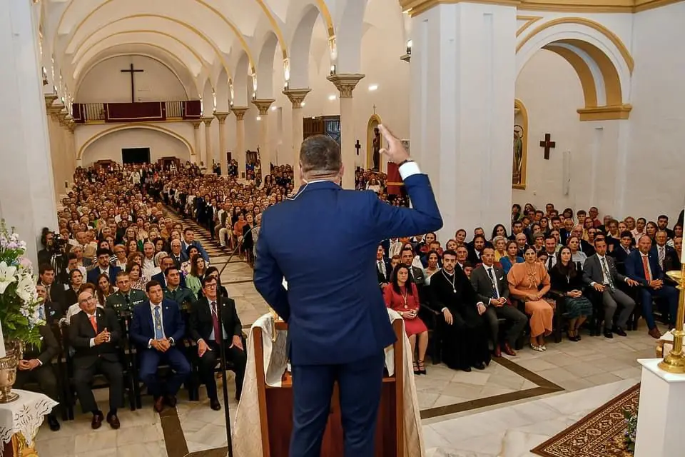 Sim&oacute;n P&eacute;rez en su preg&oacute;n