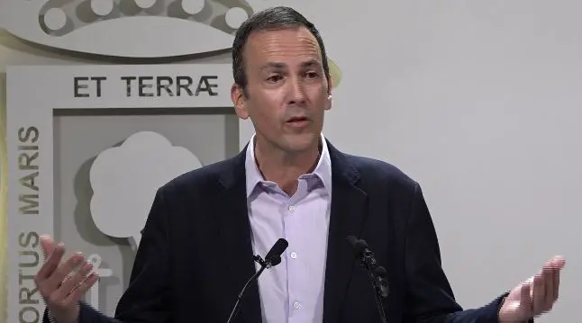 El teniente alcalde del Ayuntamiento de Huelva, Paco Mu&ntilde;oz en rueda de prensa. Fuente: Imagen de archivo