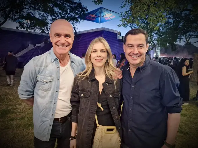 Mu&ntilde;oz con Moreno y su esposa