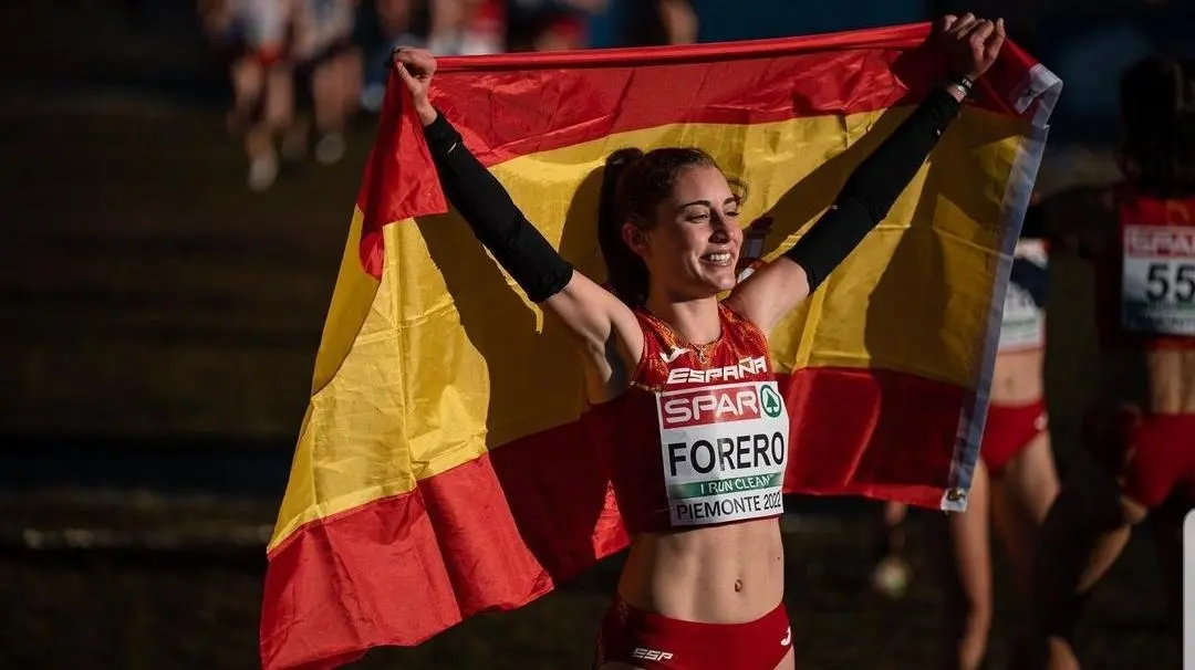 Mar&iacute;a Forero bate el r&eacute;cord espa&ntilde;ol de 5.000 metros en categor&iacute;a sub23. Fuente: Instagram personal de Mar&iacute;a Forero