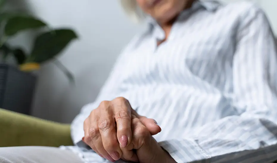 1716468317154PARKINSONMANOSMUJER ESTANDAR