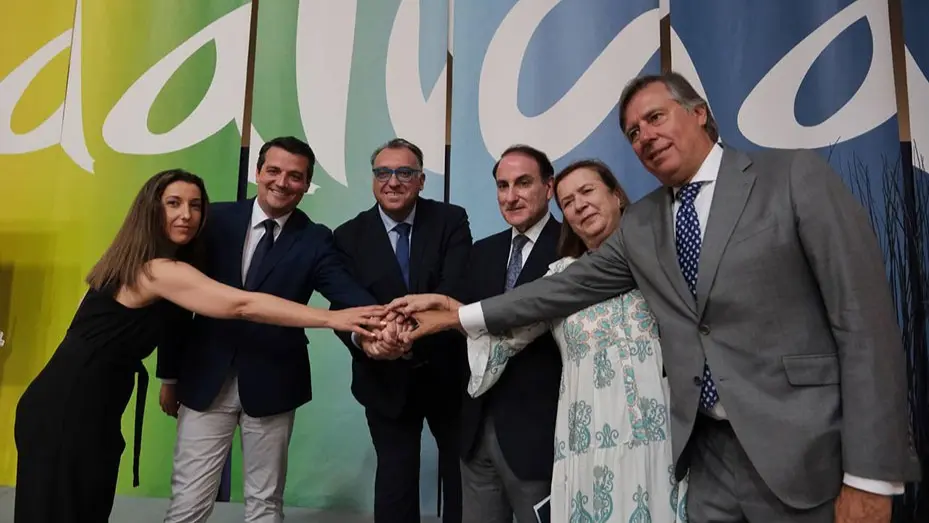 Encuentro celebrado entre Junta, FAMP y CEA.