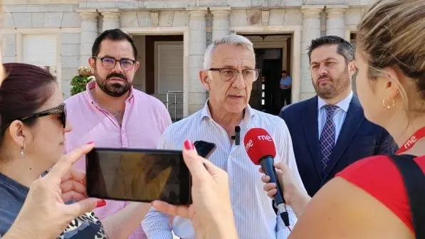 El secretario de Agricultura y Ganader&iacute;a del PSOE de Huelva y alcalde de Bonares, Juan Antonio Garc&iacute;a.