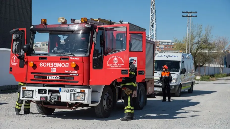 Bomberos de Granada. Foto: Emergencias 112 Andaluc&iacute;a