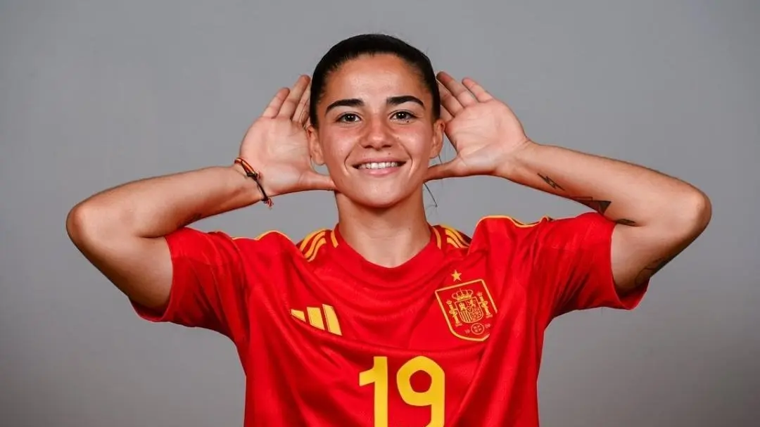 B&aacute;rbara L&oacute;pez se mete junto a la selecci&oacute;n espa&ntilde;ola en la final del Europeo sub19 femenino. Fuente: Instagram de B&aacute;rbara L&oacute;pez