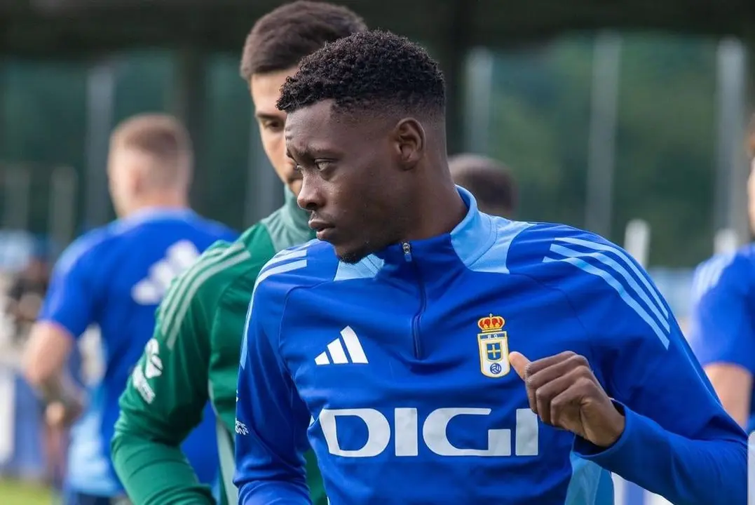 Rahim Alhassane durante un entrenamiento con el Real Oviedo. Fuente: Instagram Real Oviedo