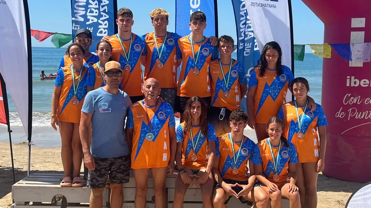Equipo Tragamillas del Club Nataci&oacute;n Huelva
