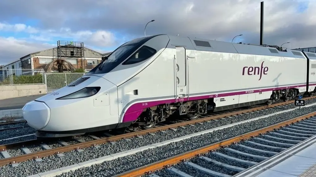 Tren Alvia que une a Huelva y Madrid.