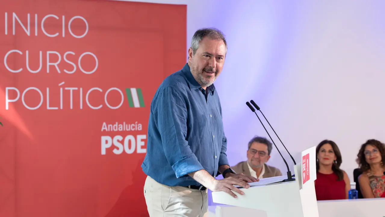 El secretario general del PSOE-A, Juan Espadas, durante el encuentro. Fuente: PSOE-A.