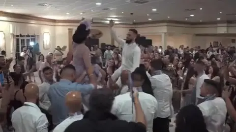 Boda gitana de los onubenses Reme y Lito. Captura del v&iacute;deo del programa S&iacute; Quiero