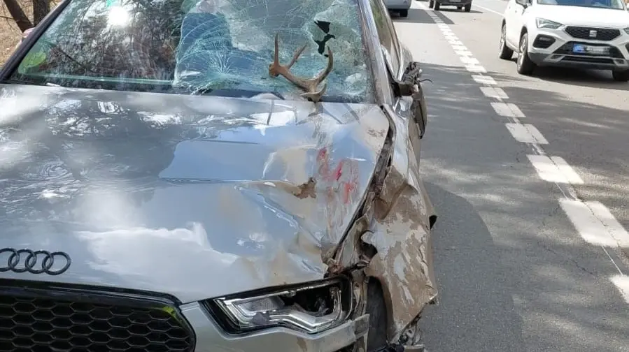 Coche accidentado. Foto: Todo noticias sierra, cuenca minera y m&aacute;s/redes sociales