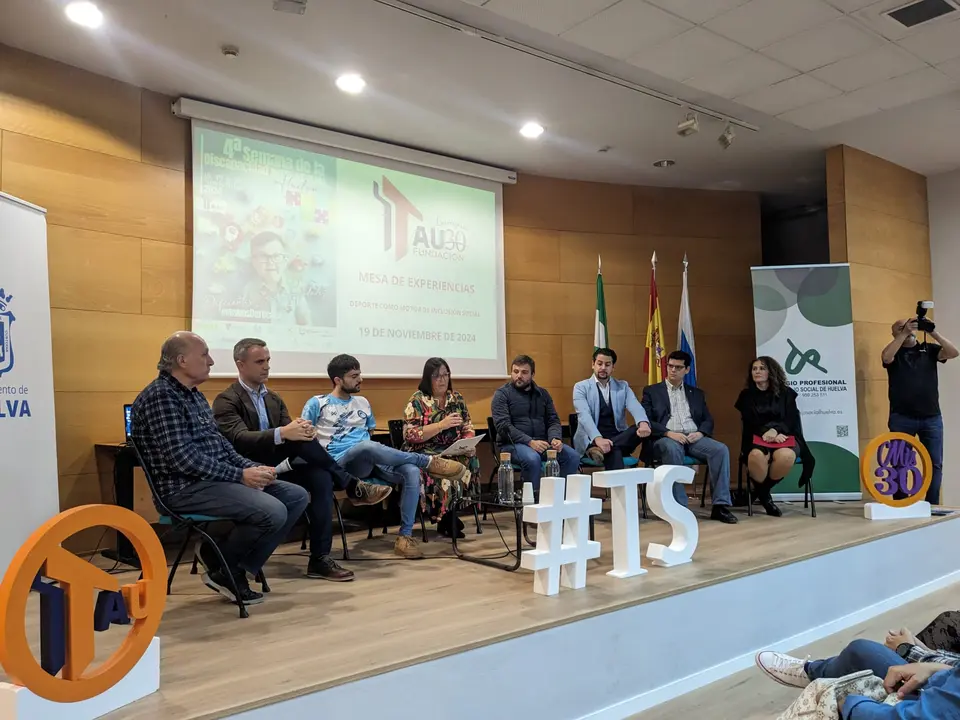 Composici&oacute;n mesa redonda