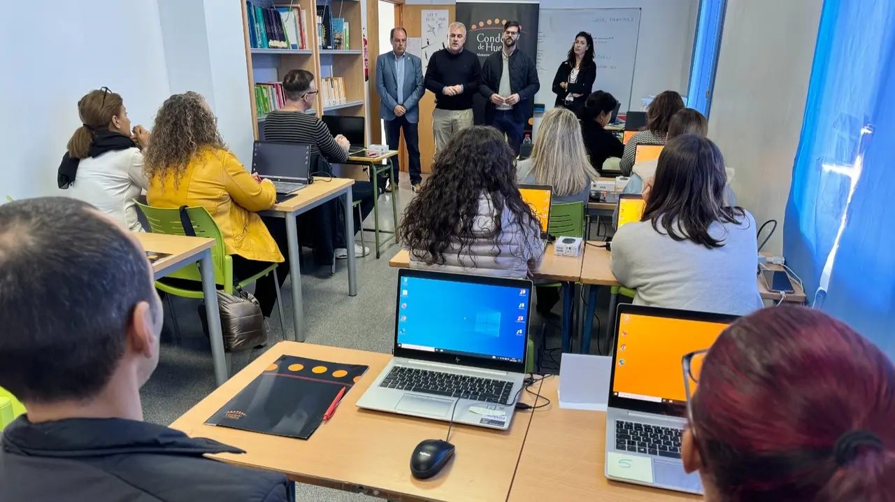Inauguraci&oacute;n del curso de FPE Operaciones auxiliares de servicios administrativos y generales en Villarrasa
