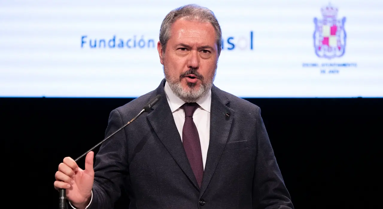 Juan Espadas en un acto p&uacute;blico
