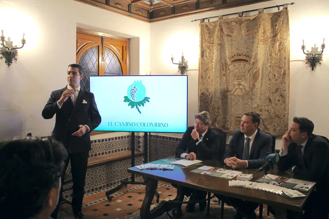 Rub&eacute;n Garrido, durante la presentaci&oacute;n del 'Camino Colombino' | Hermandad de la Cinta