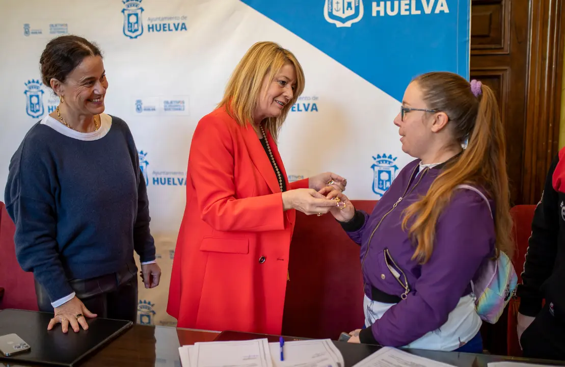 Entrega de llaves de viviendas municipales | Ayuntamiento de Huelva