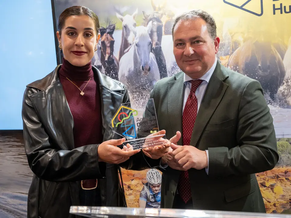 Carolina Mar&iacute;n junto a David Toscano en FITUR 2025 | Diputaci&oacute;n de Huelva