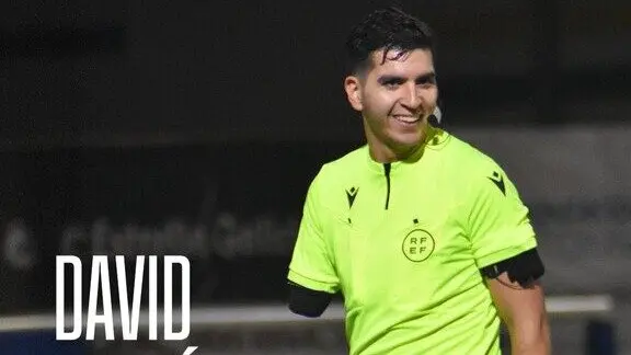 David Garc&iacute;a de la Loma, &aacute;rbitro de Segunda FEF. Fuente: RFEF