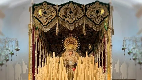 La Esperanza de Huelva, entronizada en su palio | Hdad. de la Esperanza