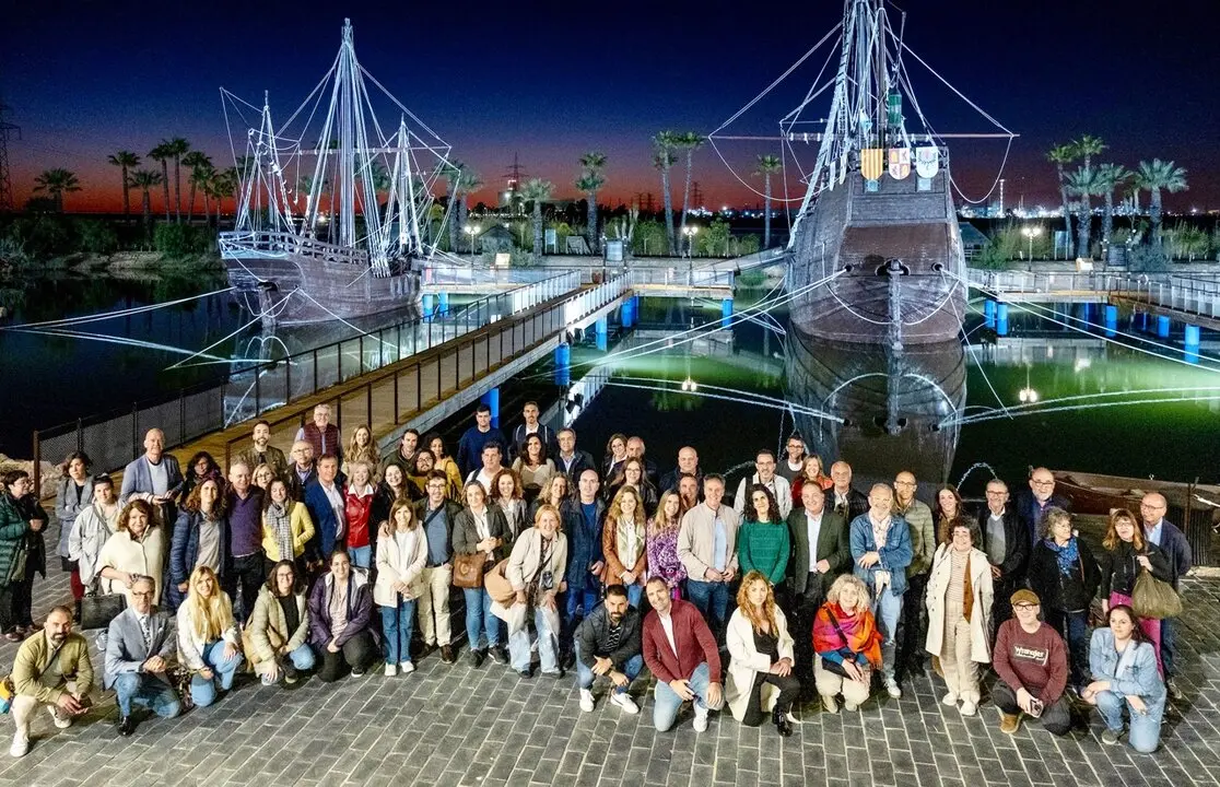 Periodistas andaluces en el Muelle de las Carabelas