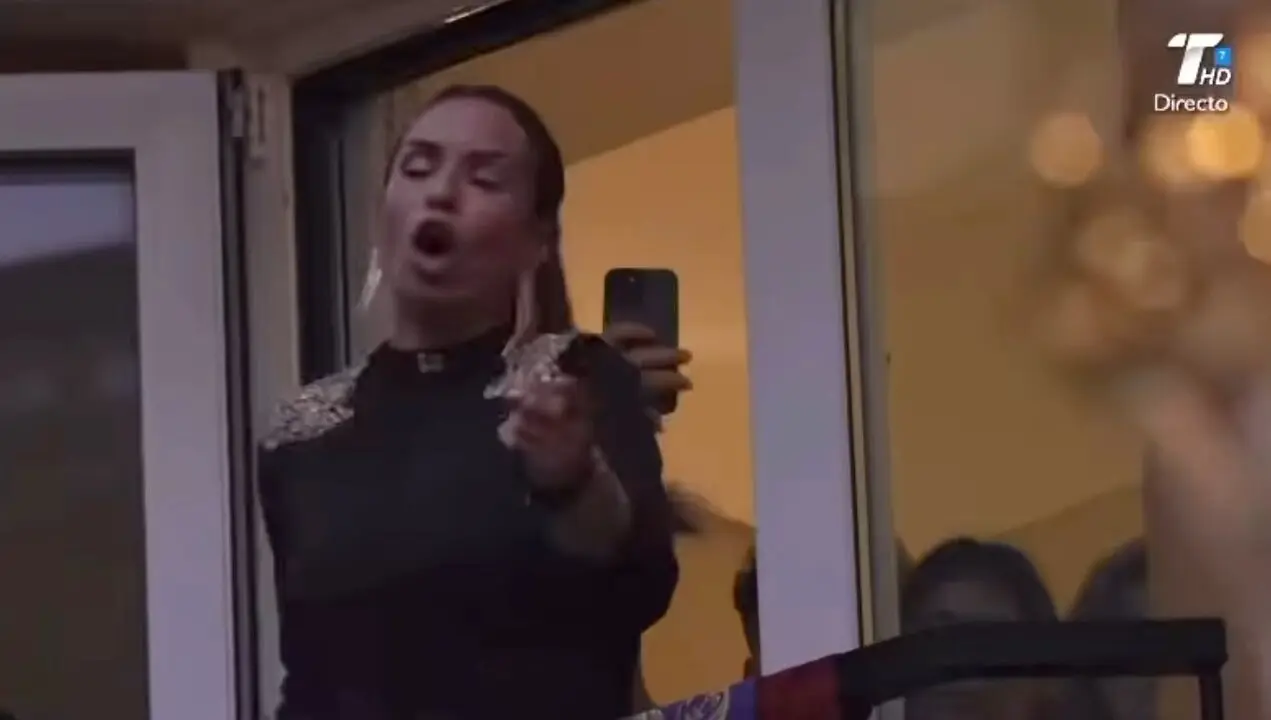 Ana de Caro interpeta La saeta en el Domingo de Ramos de Huelva