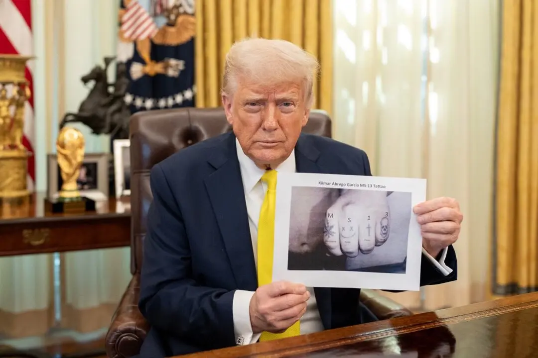 Trump muestra una foto en su cuenta de X