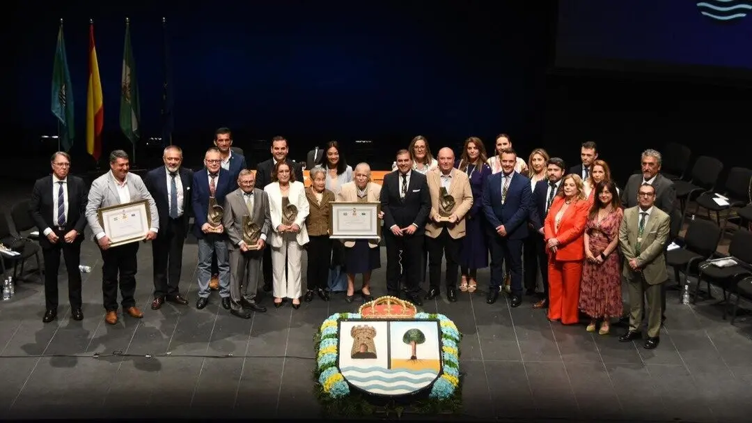 Entrega de las Distinciones. Fuente: Ayuntamiento punta umbria