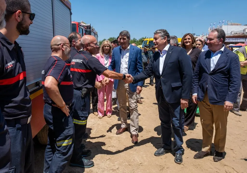 Sanz saluda a los bomberos del Consrcio