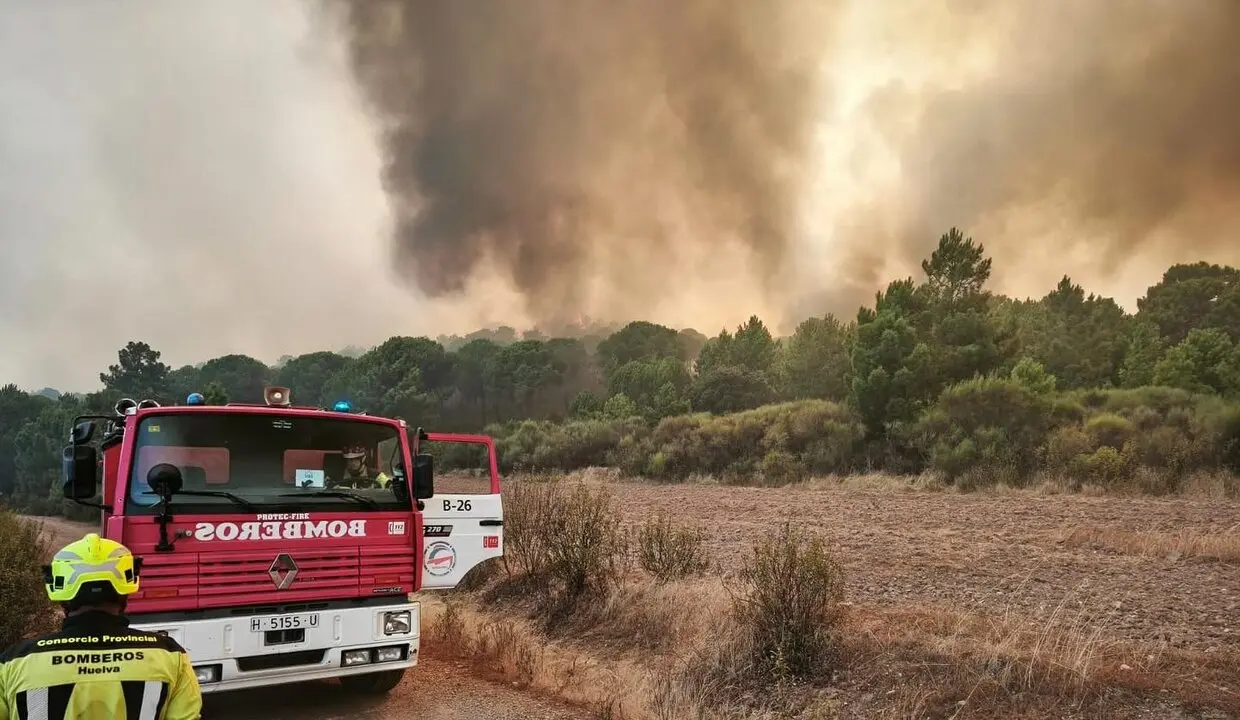Incendio en el t&eacute;rmino municipal de Aroche