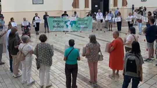 Manifestaci&oacute;n C&iacute;rculo del Silencio en Huelva