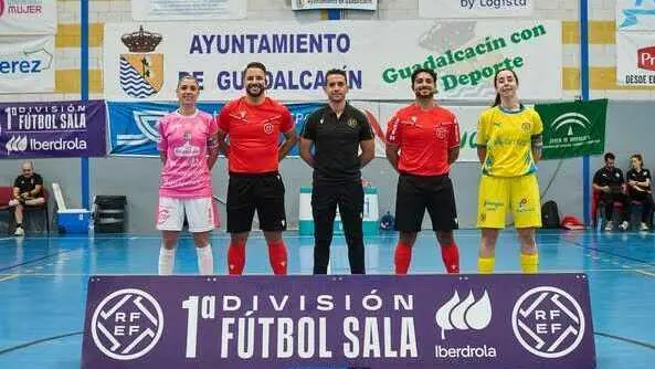 Juanma Verges llega a la Primera Divisi&oacute;n Femenina de f&uacute;tbol sala. Fuente: Facebook Ayto. Isla Cristina