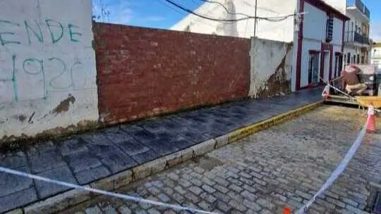 Uno de los solares de Almonte. Fuente: Facebook Polic&iacute;a Local de Almonte