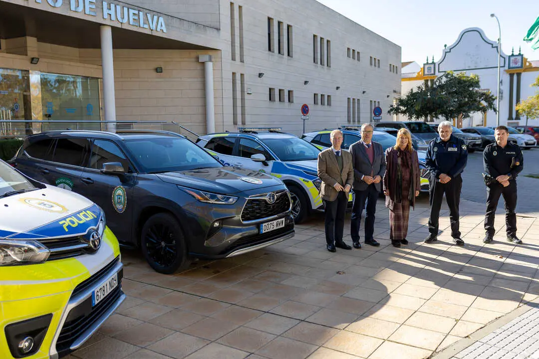 Nuevos coches de la Polic&iacute;a Local. Fuente: Ayuntamiento de Huelva