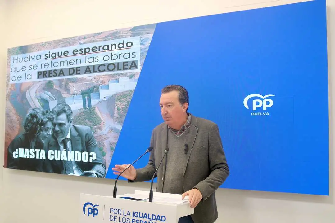 Manuel Andr&eacute;s Gonz&aacute;lez del Partido Popular