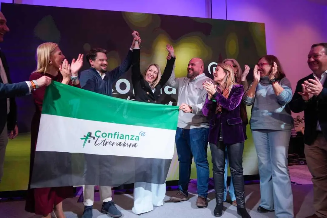 Guardiola celebra los resultados del 21D en Extremadura