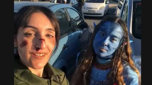 Disfraz de Avatar por el Holea. Fuente: Tiktok de Srta. Kiwi