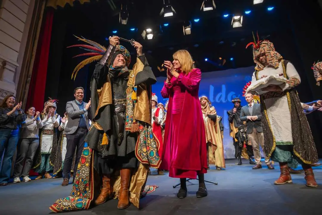 El Heraldo recibe la llave de Huelva de manos de la alcaldesa